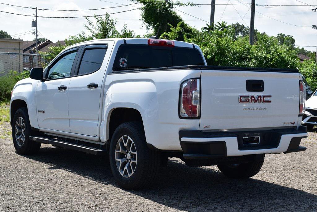2022 Summit White GMC Canyon