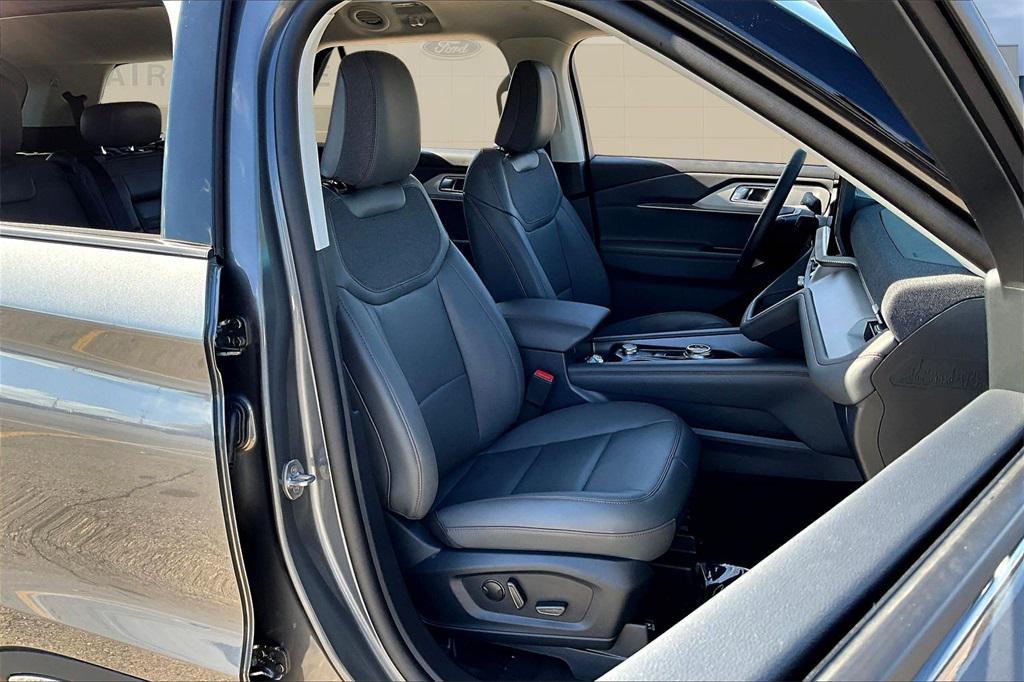 new 2025 Ford Explorer car, priced at $43,630
