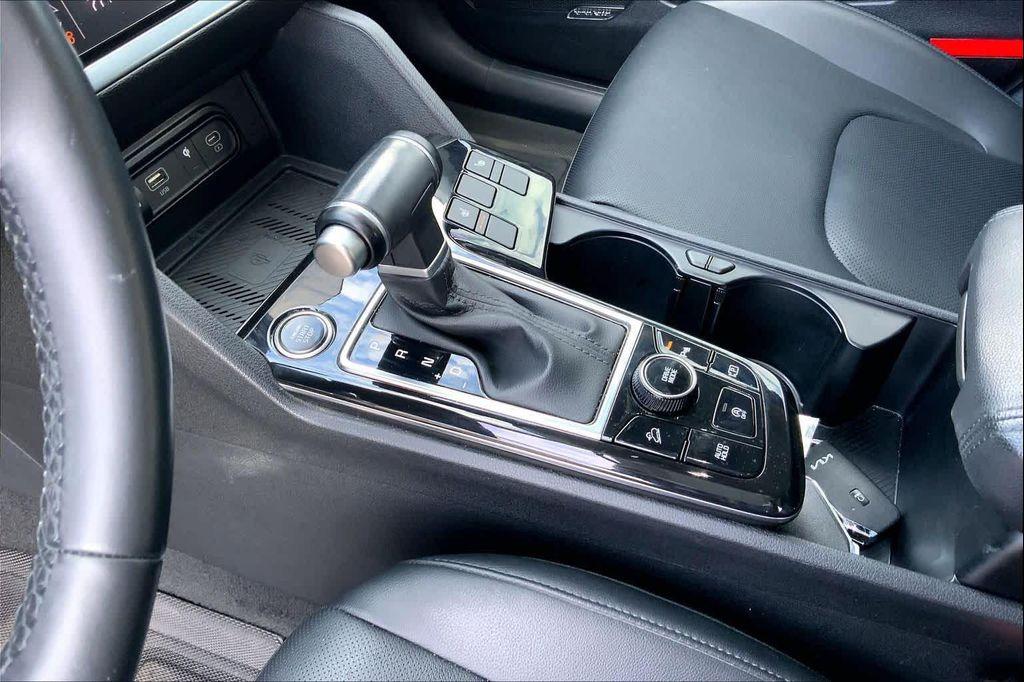 used 2023 Kia Sportage car, priced at $24,989