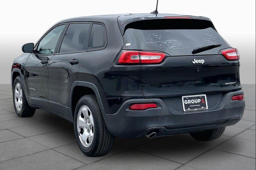 used 2016 Jeep Cherokee car, priced at $10,894