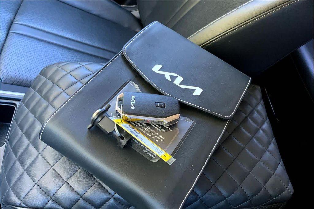 used 2023 Kia Sorento car, priced at $23,995