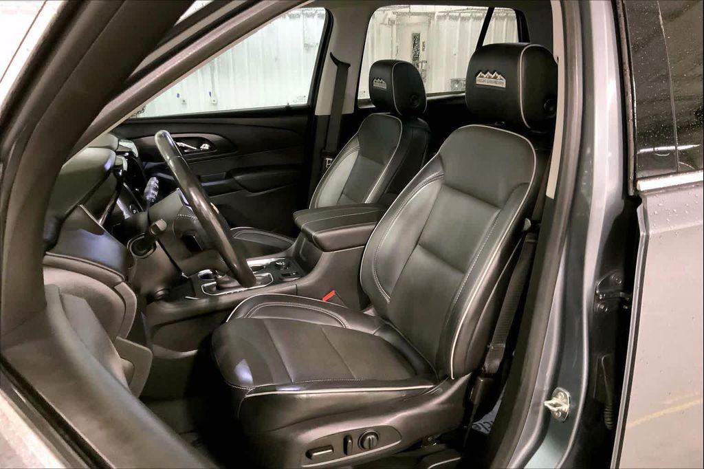 used 2020 Chevrolet Traverse car, priced at $21,900