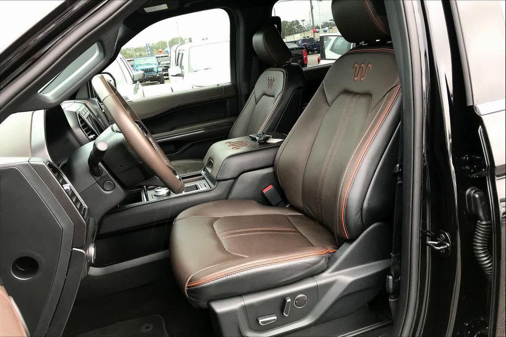 used 2021 Ford Expedition car, priced at $38,989