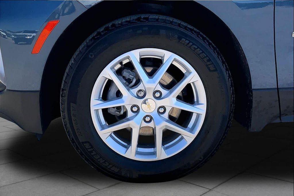 used 2024 Chevrolet Equinox car, priced at $24,888