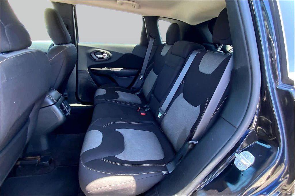 used 2016 Jeep Cherokee car, priced at $7,882