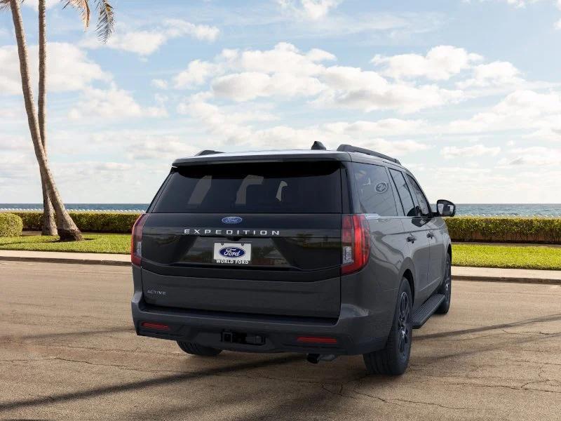 new 2025 Ford Expedition car, priced at $67,423