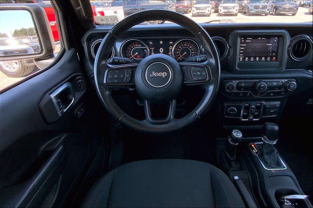 used 2022 Jeep Gladiator car, priced at $28,388