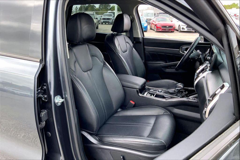 used 2023 Kia Sorento car, priced at $29,488