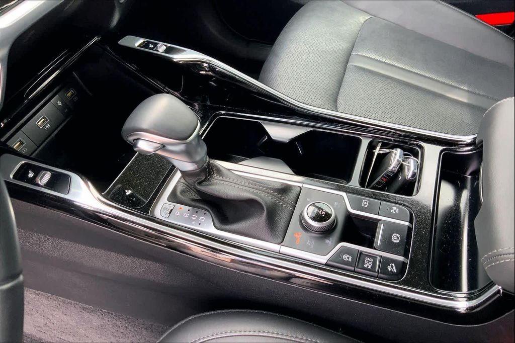 used 2023 Kia Sorento car, priced at $29,488