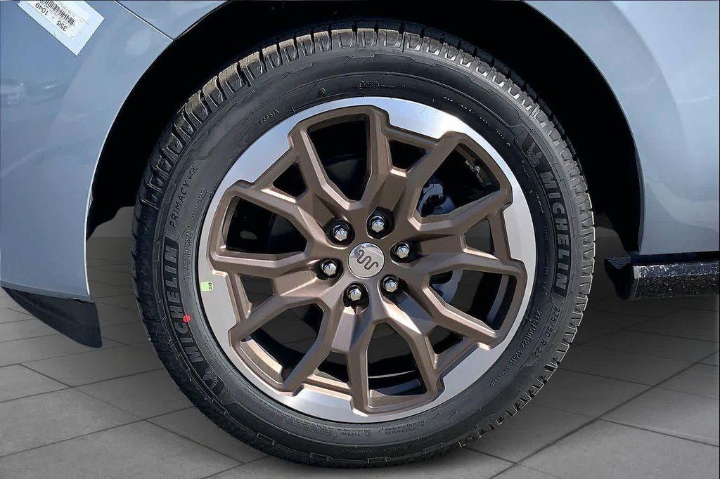 new 2026 Ford Expedition car, priced at $85,150