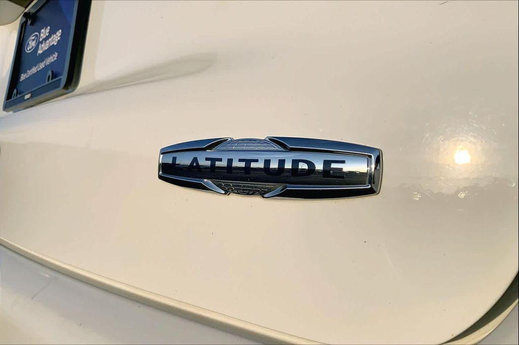 used 2024 Jeep Compass car, priced at $19,498