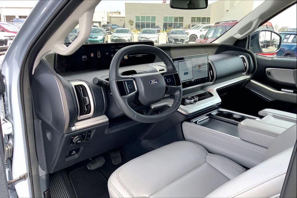used 2025 Ford Expedition car, priced at $58,302