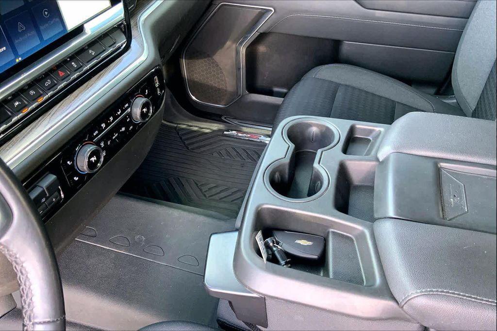 used 2022 Chevrolet Silverado 1500 car, priced at $39,989