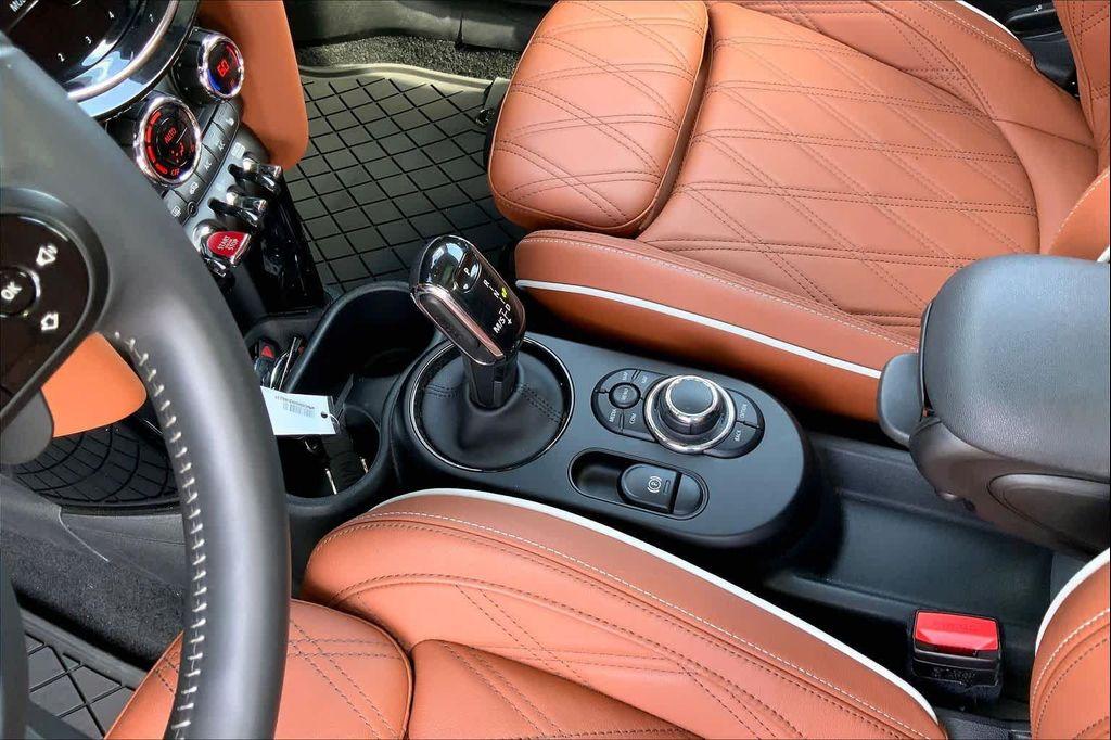 used 2024 MINI Hardtop car, priced at $28,388