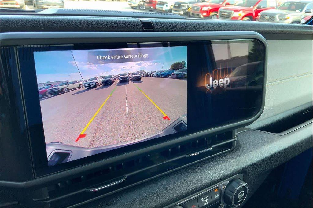 used 2025 Jeep Gladiator car, priced at $35,000