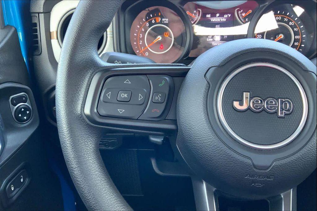 used 2025 Jeep Gladiator car, priced at $35,000