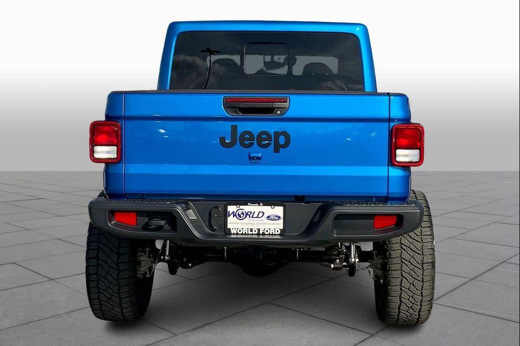 used 2025 Jeep Gladiator car, priced at $35,000