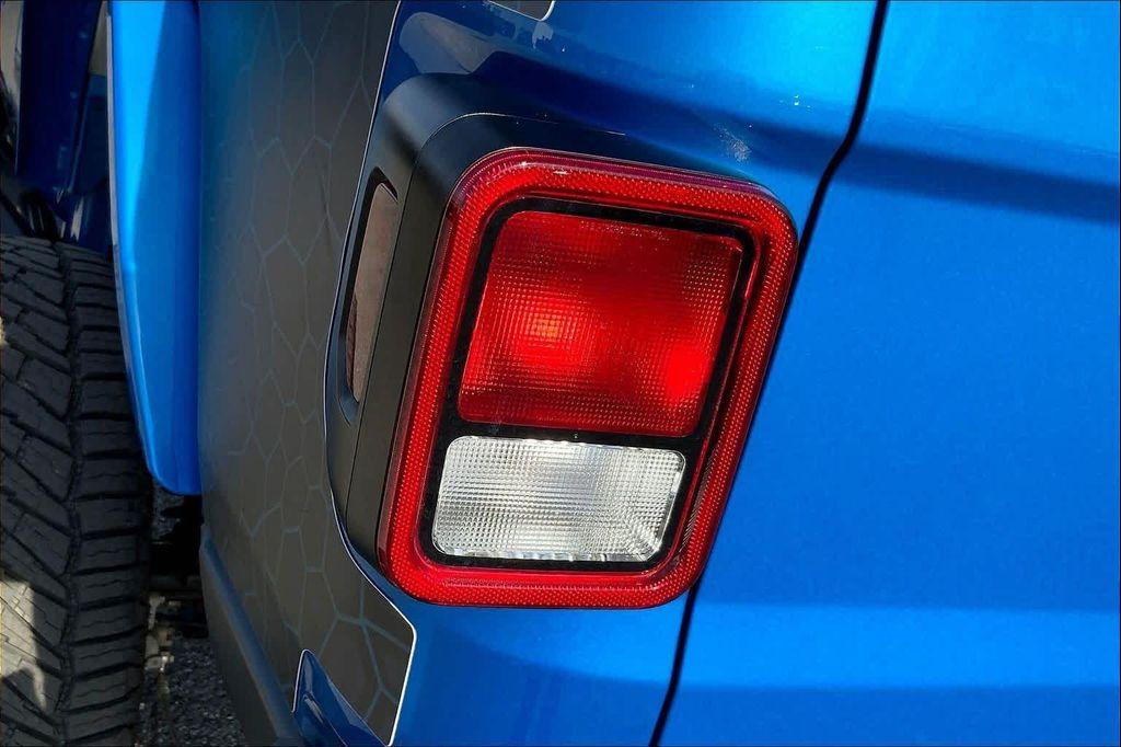 used 2025 Jeep Gladiator car, priced at $35,000