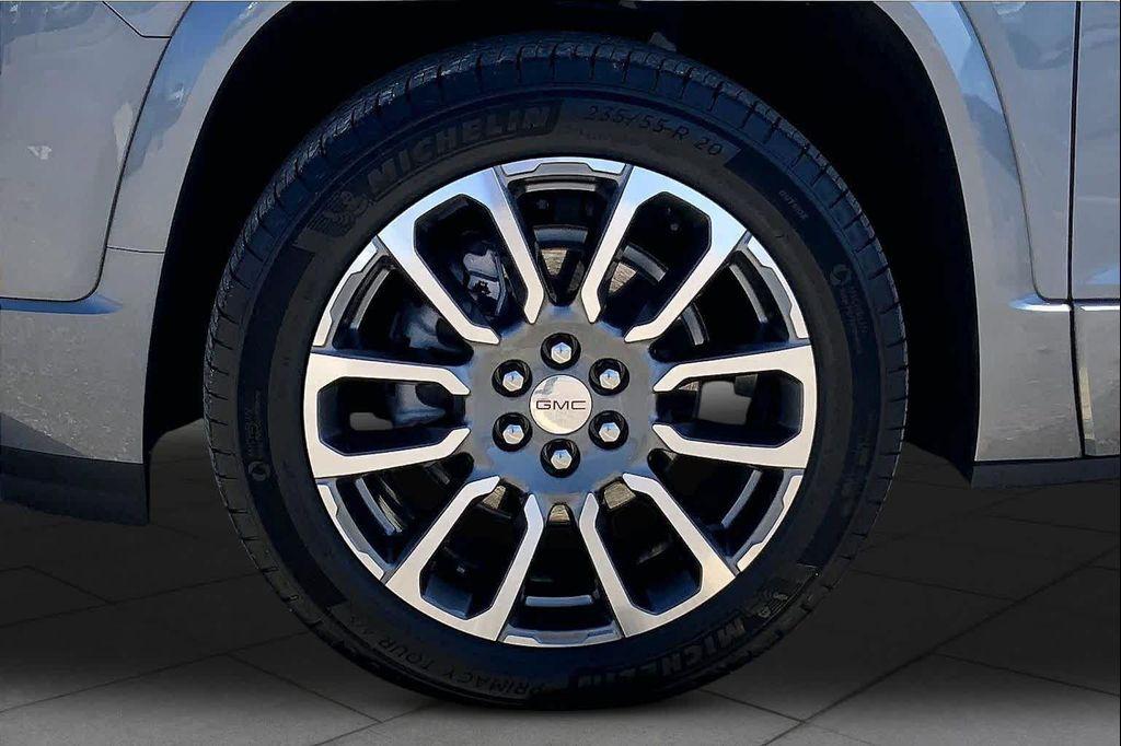 used 2022 GMC Acadia car, priced at $43,888