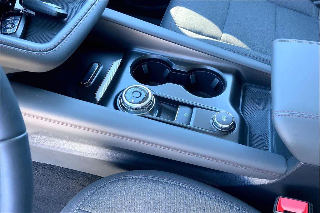 used 2025 Ford Explorer car, priced at $35,489