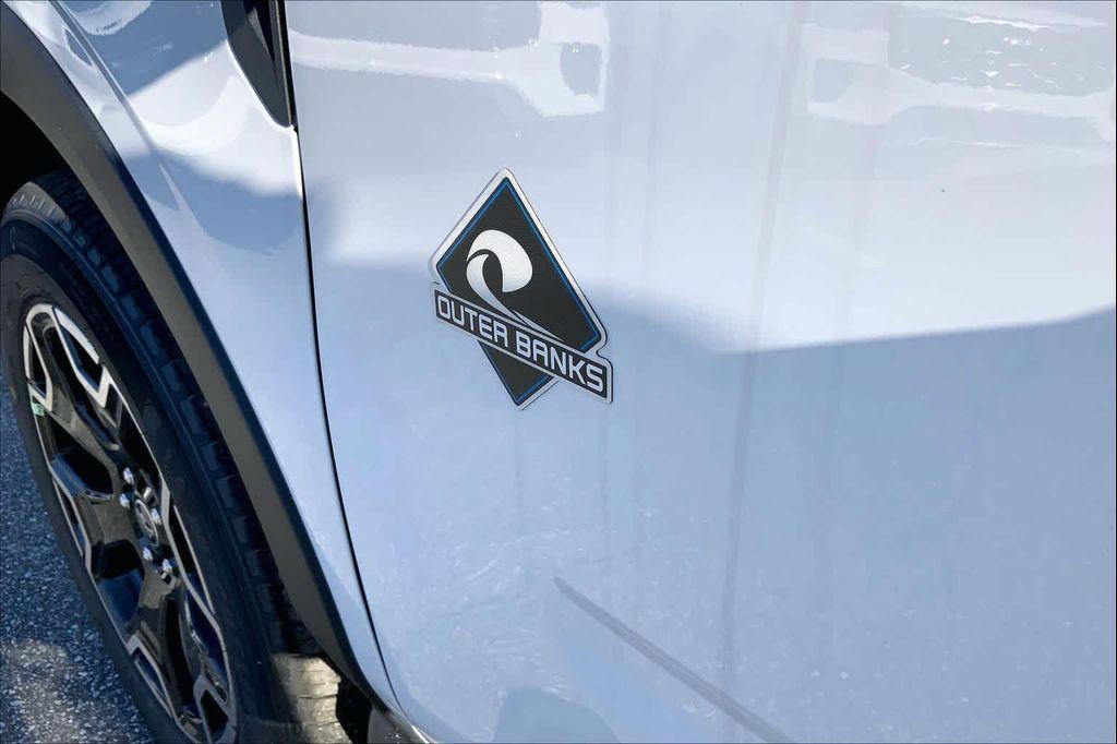 new 2025 Ford Bronco Sport car, priced at $39,065