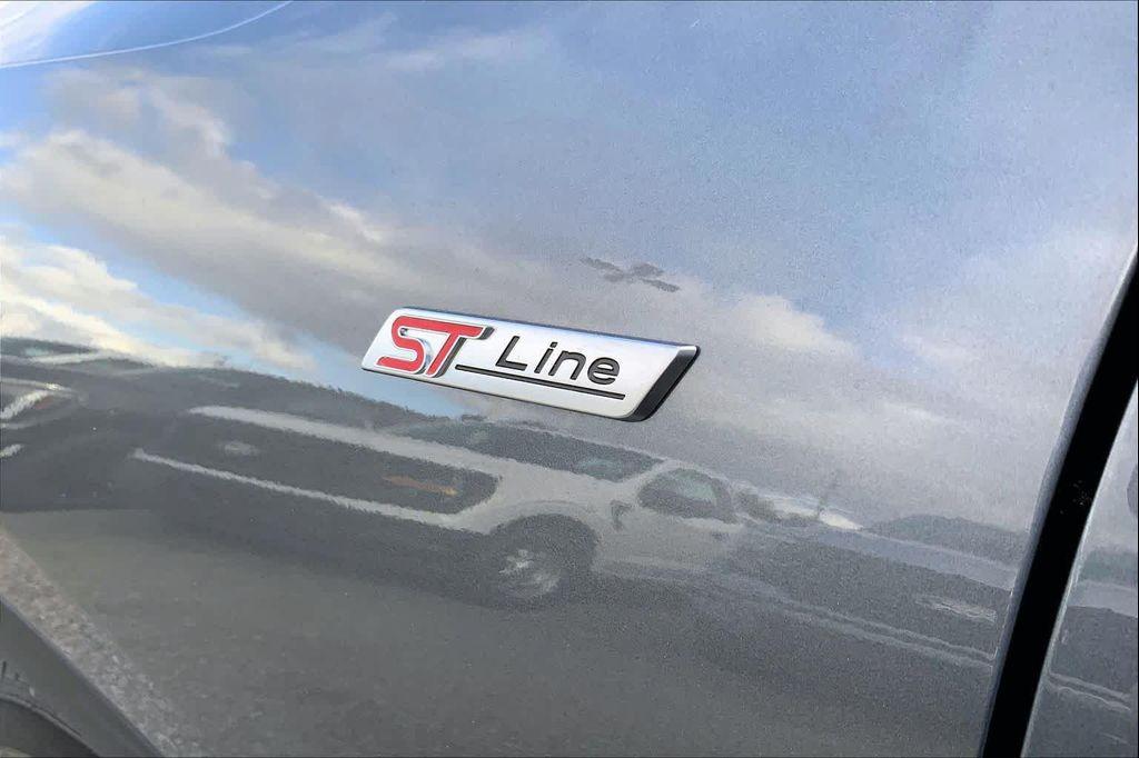 new 2026 Ford Escape car, priced at $33,549