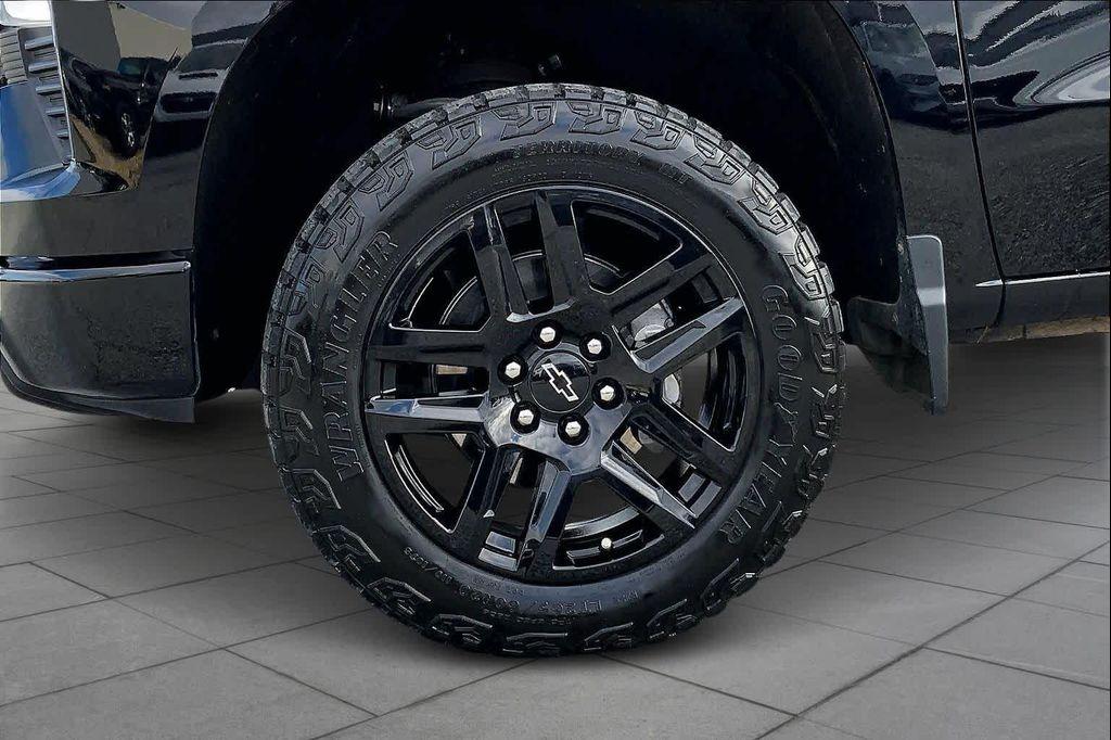 used 2024 Chevrolet Silverado 1500 car, priced at $45,303