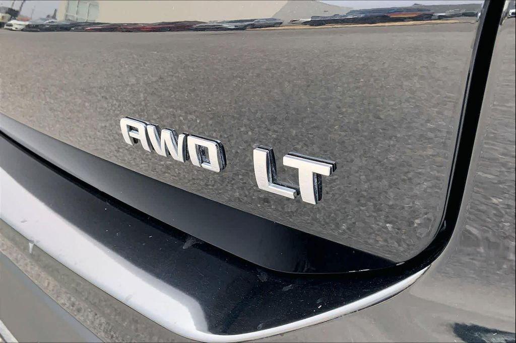 used 2024 Chevrolet Equinox car, priced at $21,423