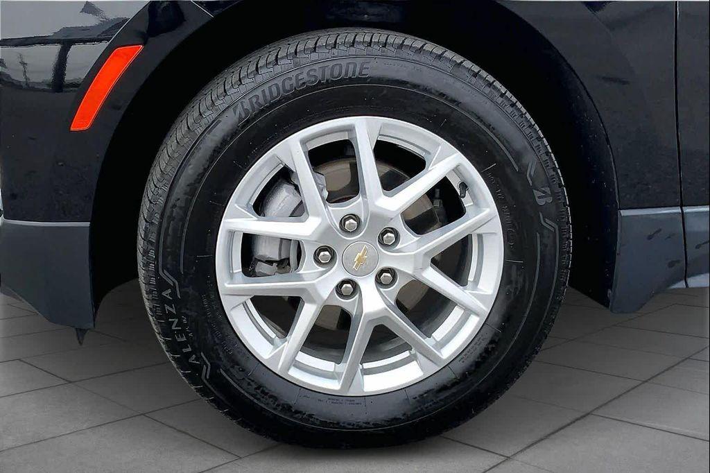 used 2024 Chevrolet Equinox car, priced at $21,423