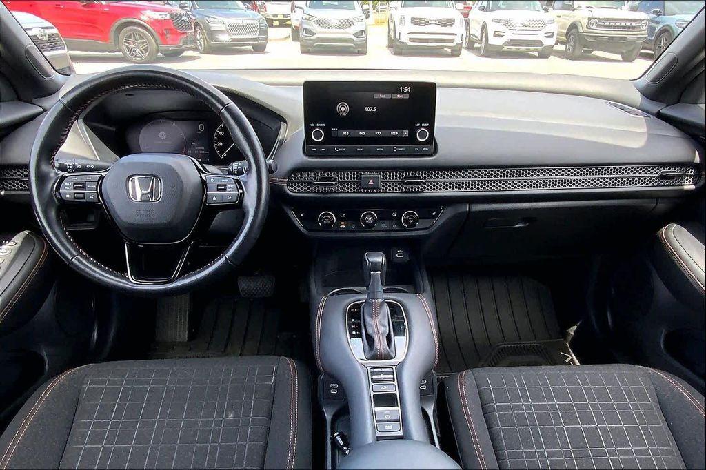 used 2025 Honda HR-V car, priced at $27,112