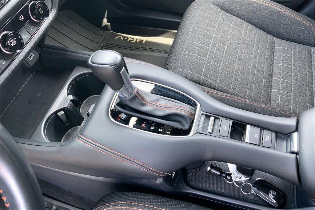used 2025 Honda HR-V car, priced at $27,112