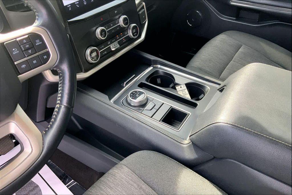 used 2022 Ford Expedition car, priced at $30,880
