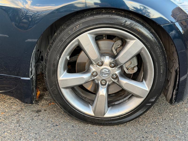 used 2007 Nissan 350Z car, priced at $10,995