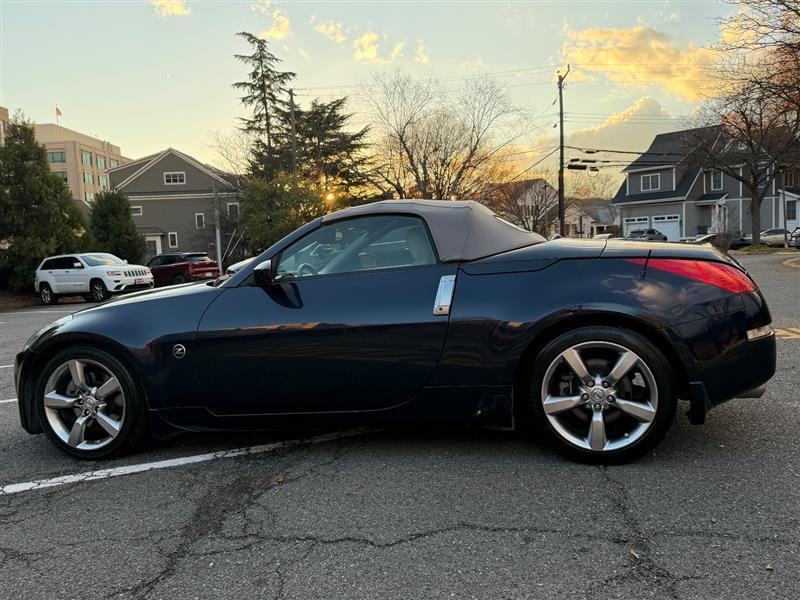 used 2007 Nissan 350Z car, priced at $10,995