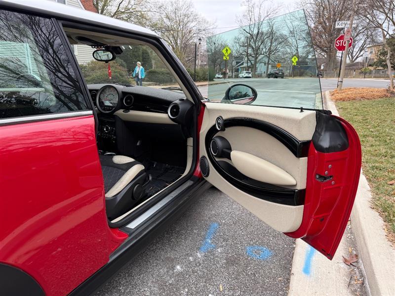 used 2013 MINI Hardtop car, priced at $5,995