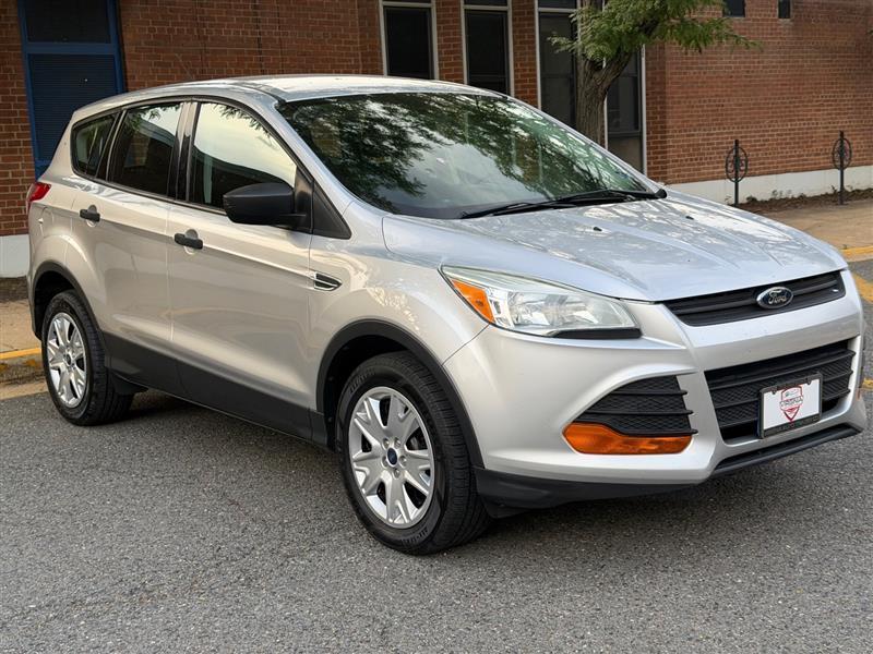 used 2013 Ford Escape car, priced at $5,495