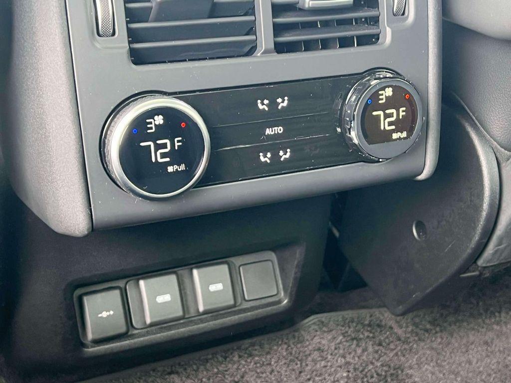 used 2024 Land Rover Discovery car, priced at $33,582