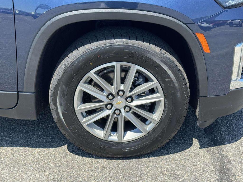 used 2023 Chevrolet Traverse car, priced at $29,995