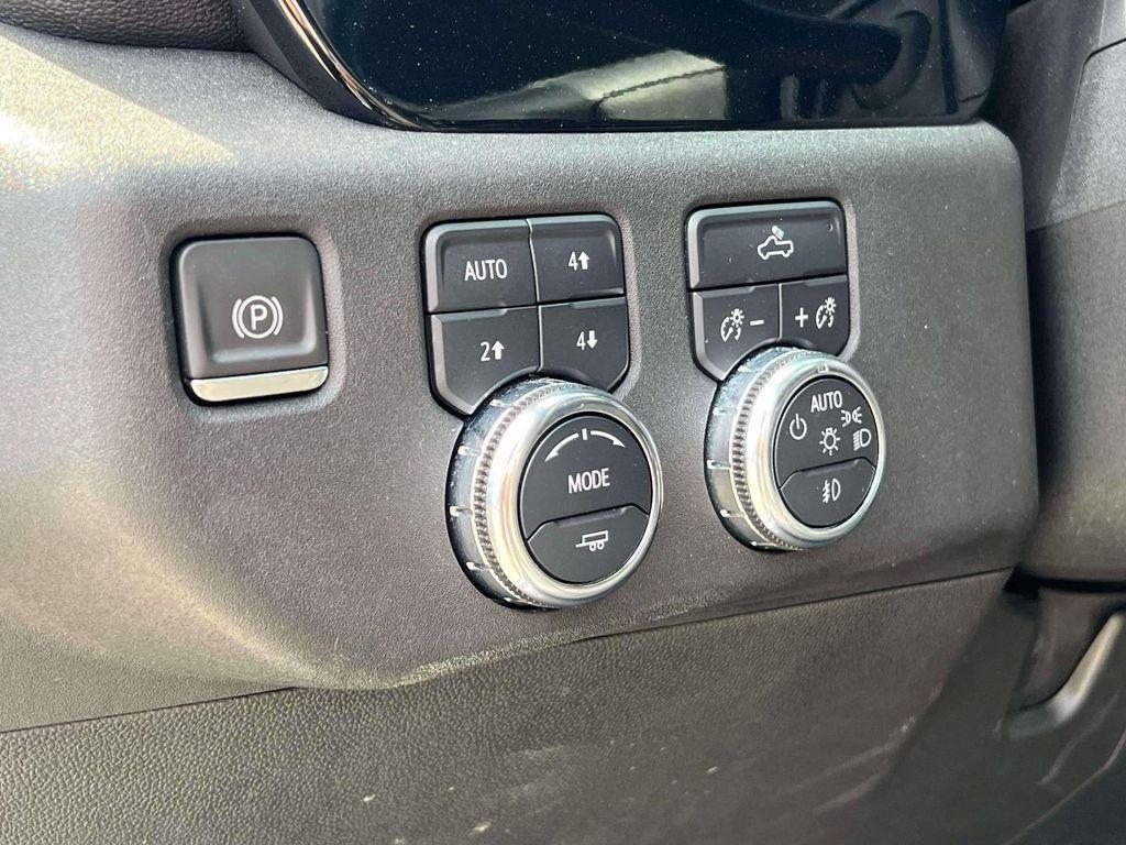 used 2023 GMC Sierra 1500 car, priced at $38,450