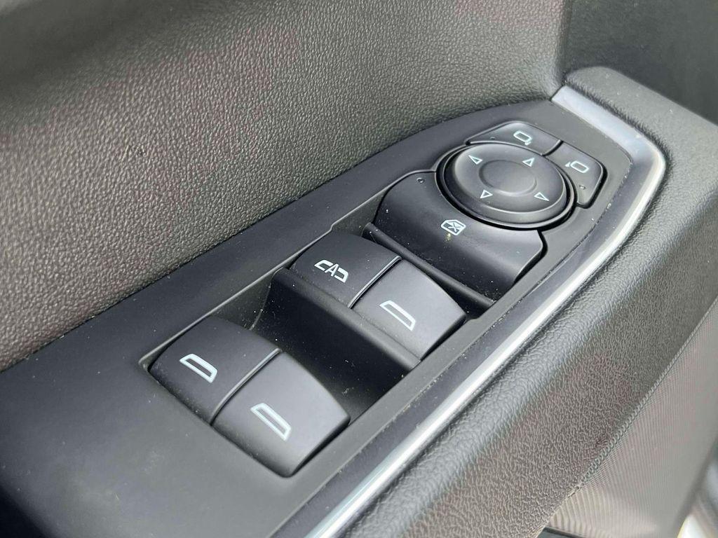 used 2023 GMC Sierra 1500 car, priced at $38,450