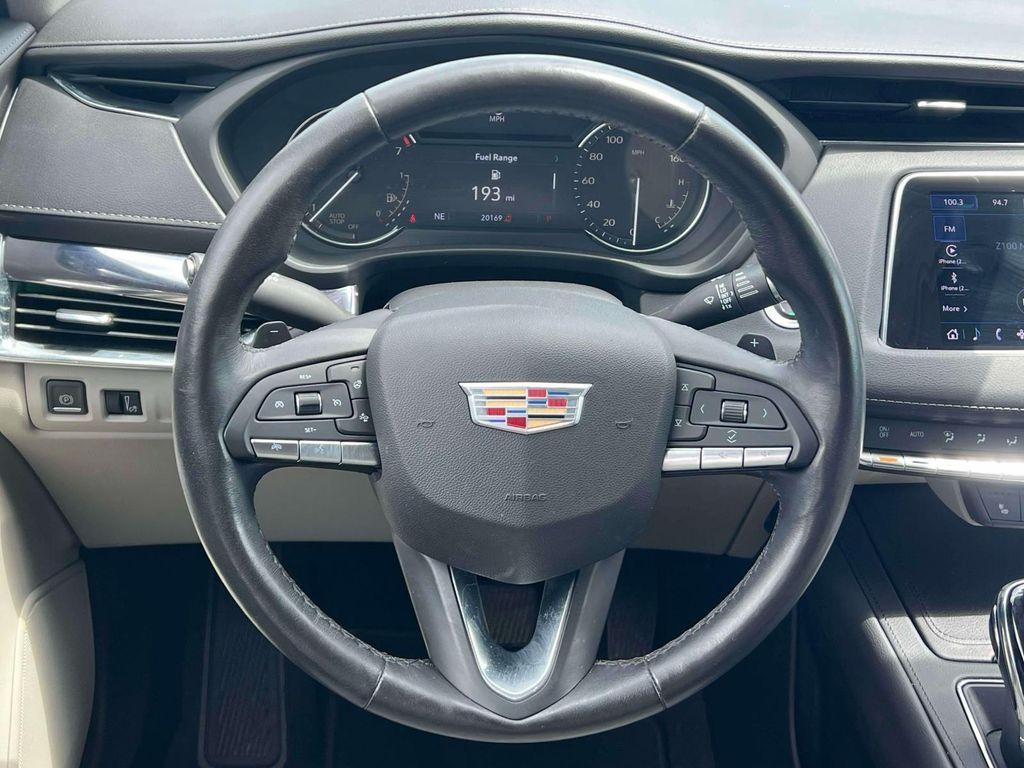 used 2023 Cadillac XT4 car, priced at $28,074