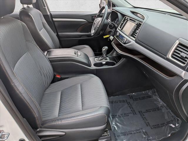 used 2019 Toyota Highlander car, priced at $22,959