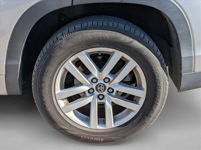 used 2016 Toyota Highlander car, priced at $14,416