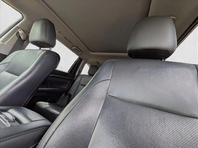 used 2015 Toyota Highlander car, priced at $18,246
