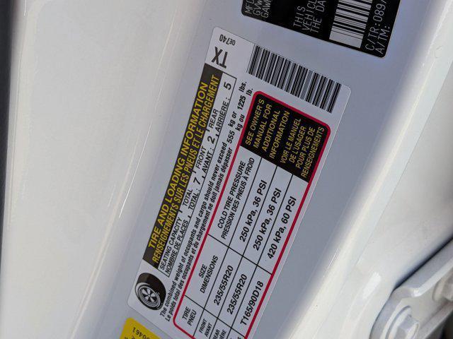 used 2022 Toyota Highlander car, priced at $33,595