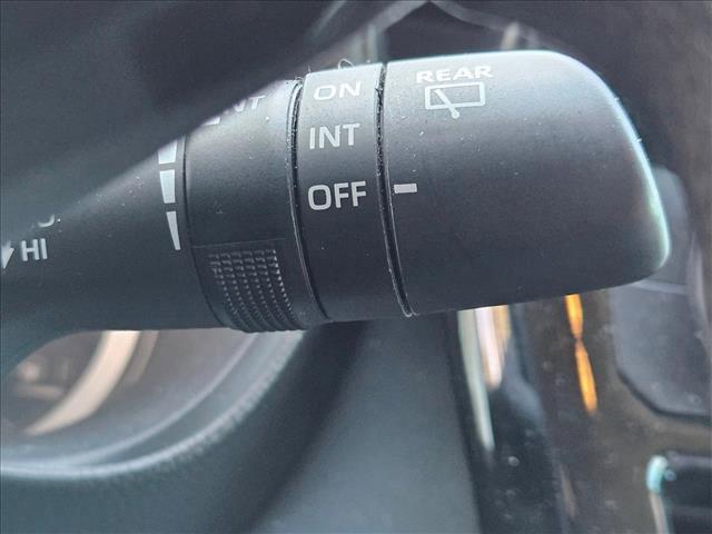 used 2022 Toyota Highlander car, priced at $24,995