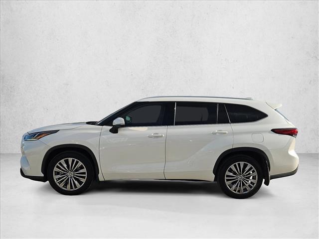used 2021 Toyota Highlander car, priced at $32,495