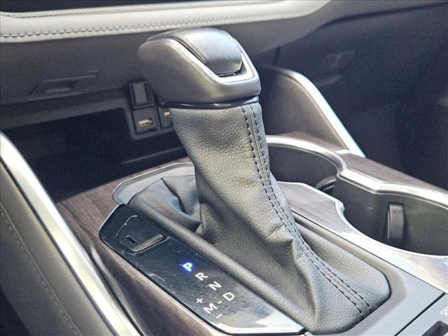 used 2021 Toyota Highlander car, priced at $32,495