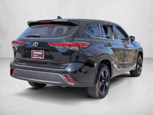 used 2021 Toyota Highlander car, priced at $22,041