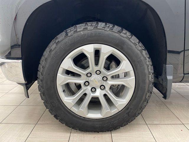 used 2022 Chevrolet Silverado 1500 car, priced at $34,357